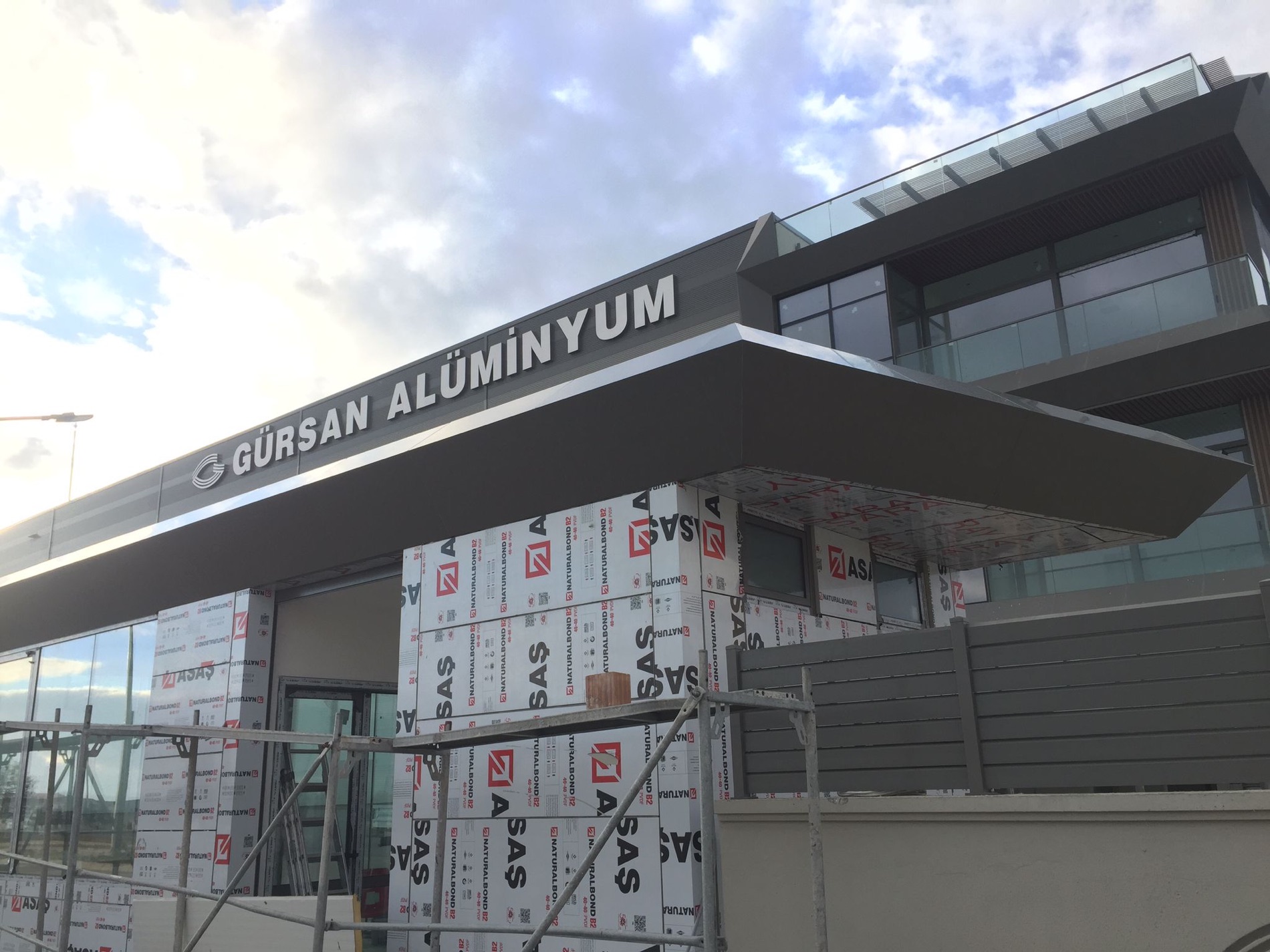 Gürsan Alüminyum Giydirme Cephe ve Güvenlik Kulübesi